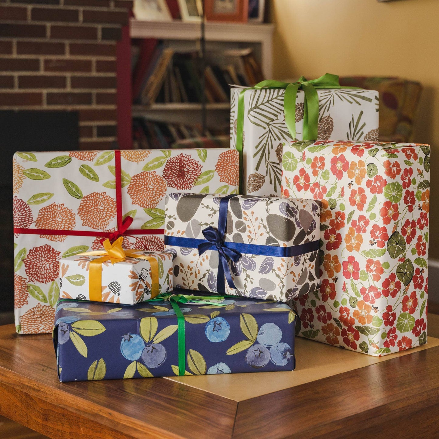 Wrapping Paper - Pine & Cone