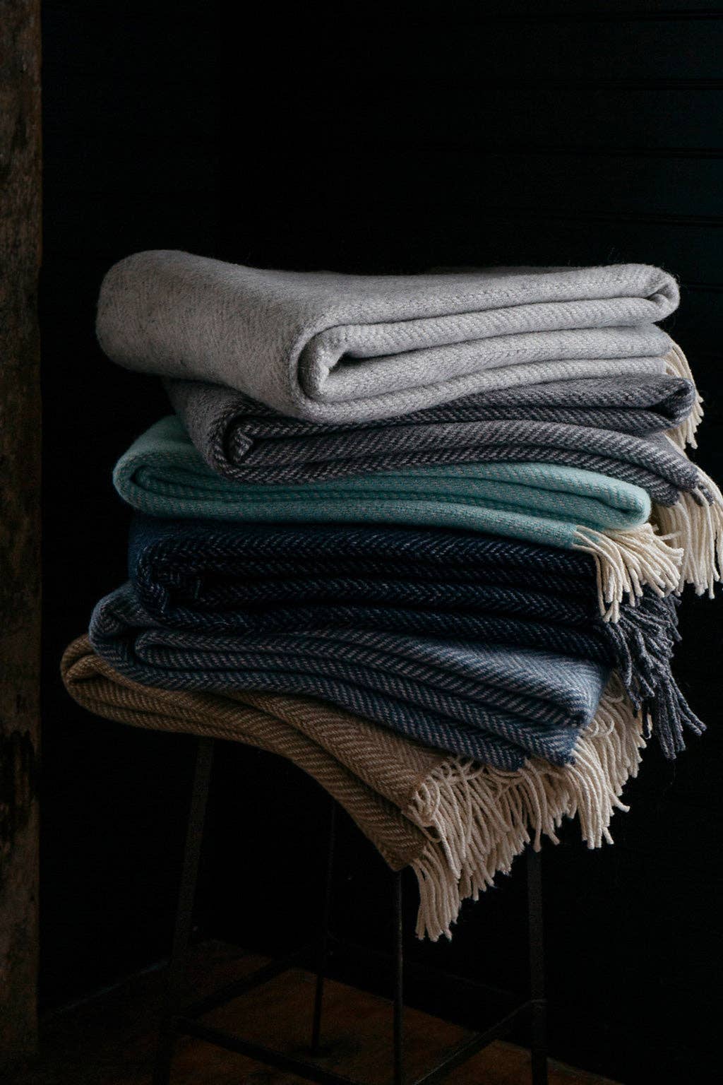 Herringbone w/ Cashmere Throws
