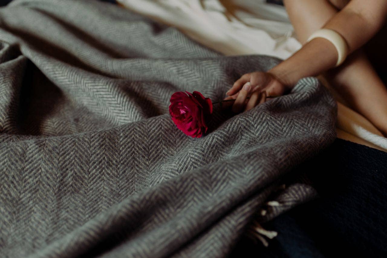 Herringbone w/ Cashmere Throws