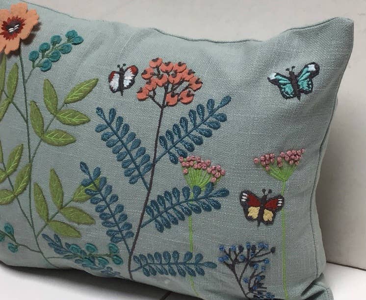 Pillow Applique/Embo 12x16" Country Garden Aqua Blue